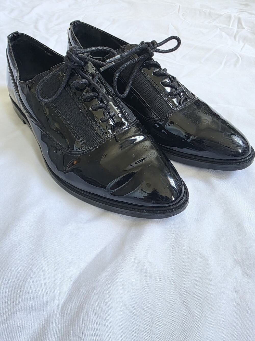 Calvan Klein Dress Shoes Womens 9 Black Gloss Elegant Classy Wedding Funeral